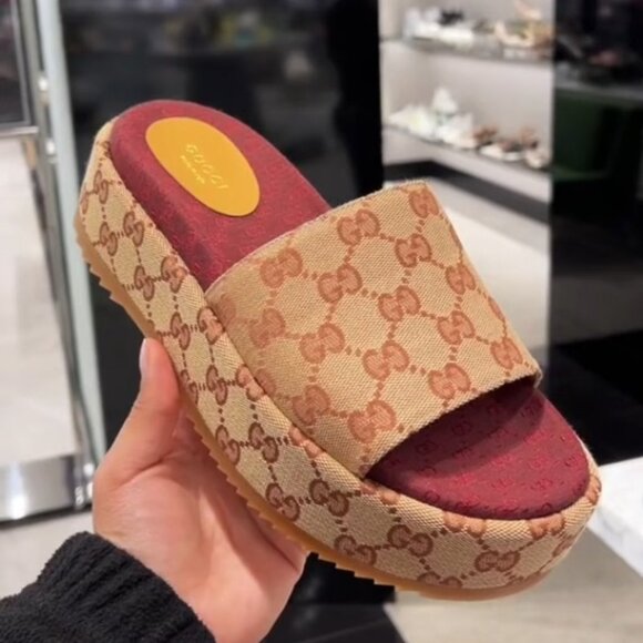 NEW GUCCI Angelina GG Beige Monogram Platform Slide Sandals Size EU 37.5 US 7.5 - Picture 3 of 15